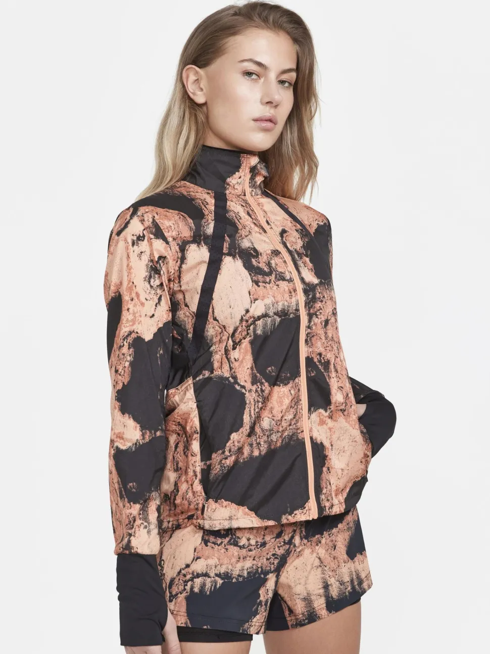 WOMEN'S ADV ESSENCE WIND JACKET - GLOW