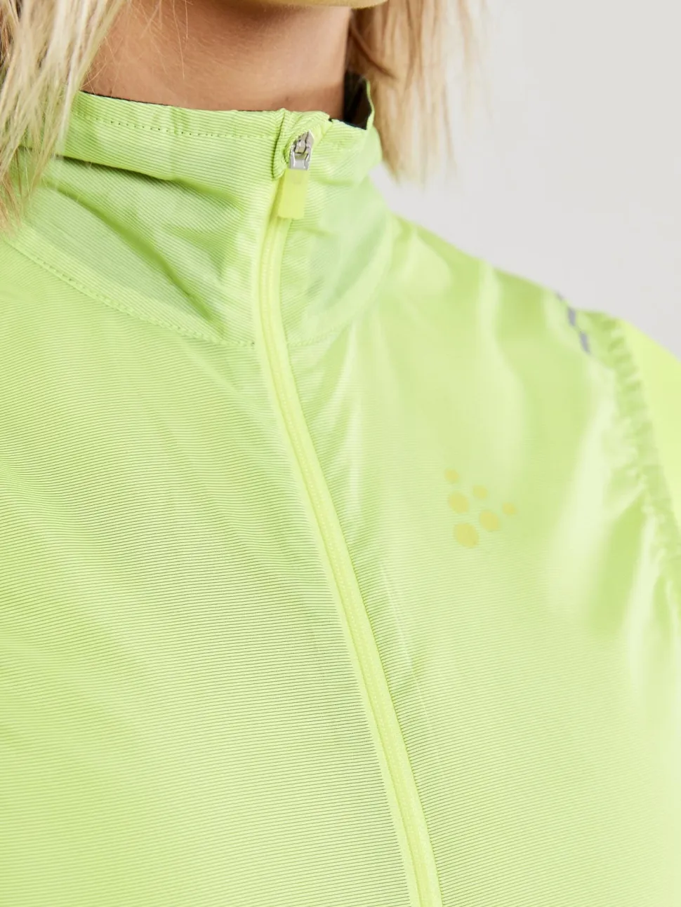 WOMEN'S ESSENCE LIGHT WIND CYCLING VEST - Flumino