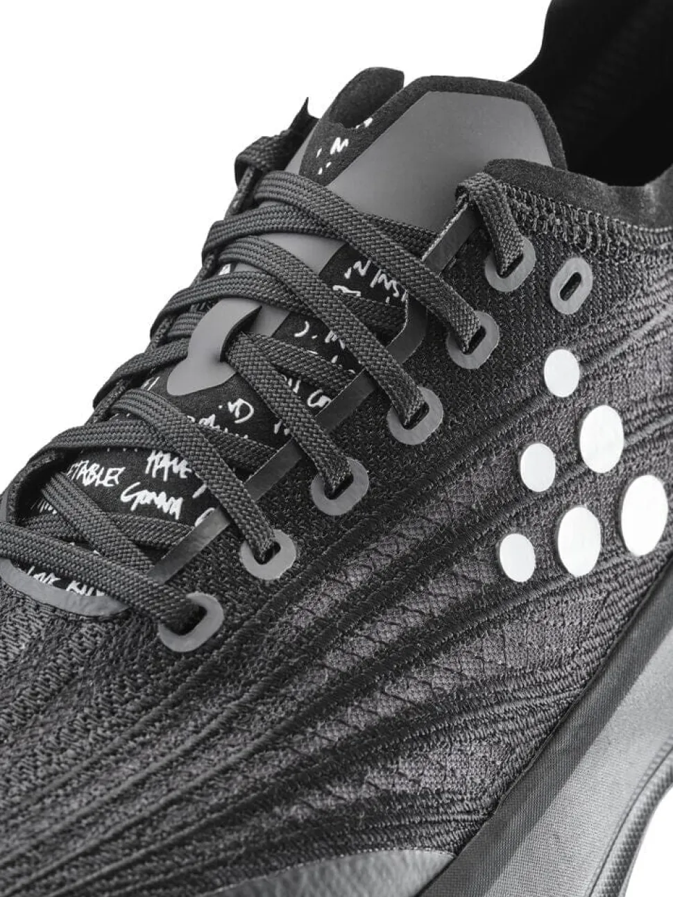 Women's Nordlite Tempo Running Shoe - BLACK/MULTI