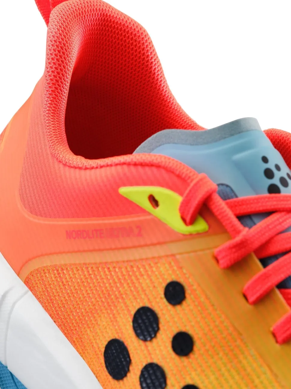 Women's Nordlite Ultra 2.0 Running Shoe - Shock/Flumino
